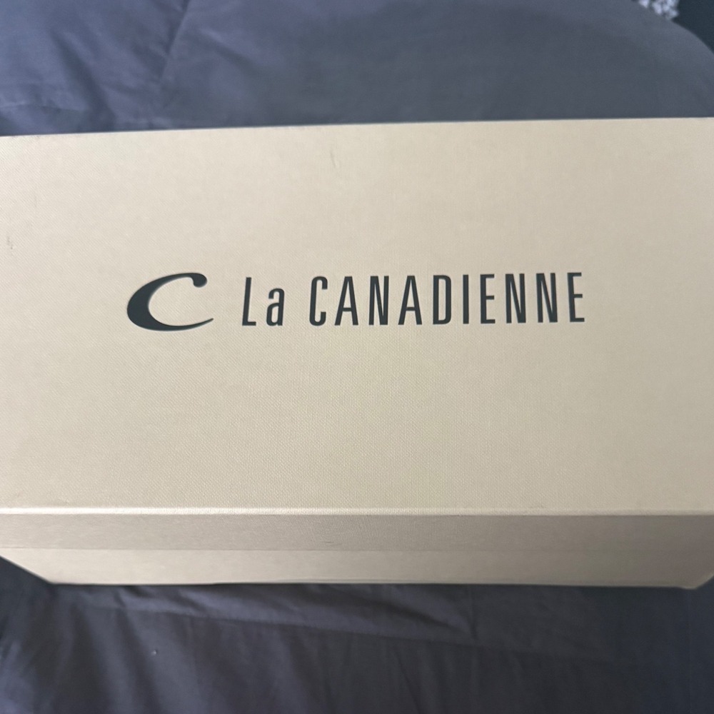 La Canadienne Farrah Silver Leather Slide Sandals Womens 6 Metallic - Picture 3 of 6